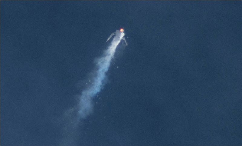 Illustration for article titled La nave SpaceShipTwo desplegó su sistema de frenos antes de lo debido